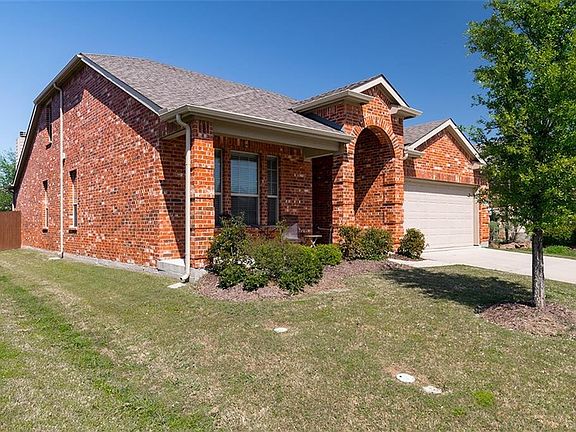 2nd image of 2521 Gold Rush Dr