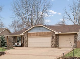 1063 Aspen Ln, Lino Lakes, MN 55014