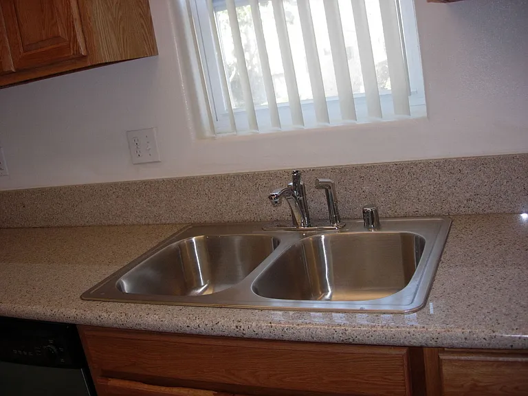 3336 Bagley Ave — Photo 6