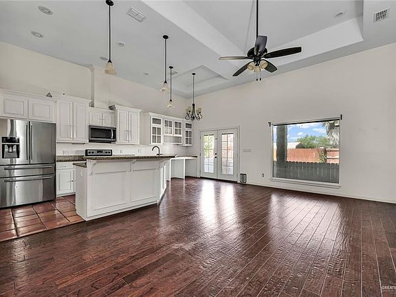 4th image of 8701 N 21st St