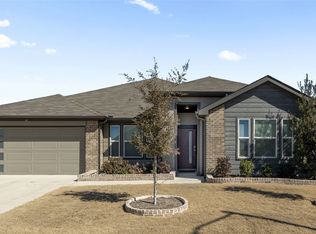 1628 Forest Park Dr, Alvarado, TX 76009