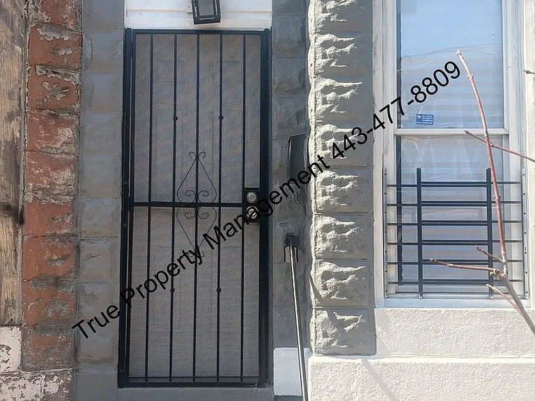 1722 N Monroe St — Photo 1