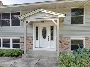 5101 Heritage Hills Dr, Bloomington, MN 55437