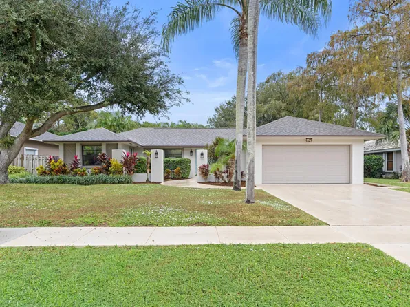 1674 Rye Terrace, Wellington, FL 33414