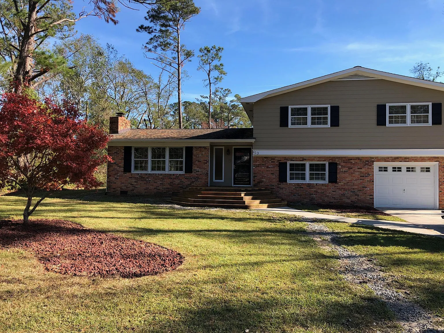 3 bed, 2.5 bath, 1950 sqft, $2,300 — Photo 3