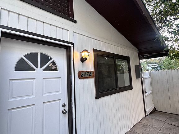 3rd image of 2272 Cove Ave #2