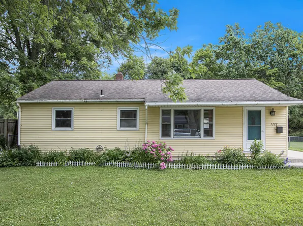 1328 Seminole St, Kalamazoo, MI 49006