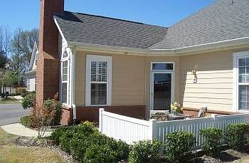 1st image of 1110 Oak Heights Ln