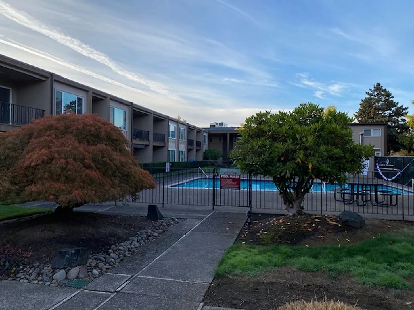 Southgate Apartments — Photo 4