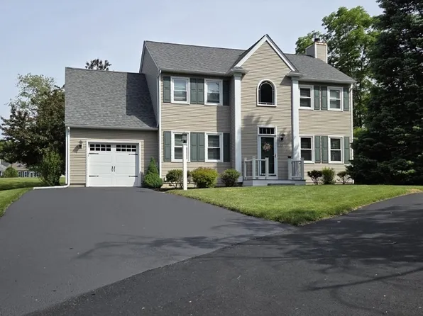 15 Beechwood Dr, Haverhill, MA 01832