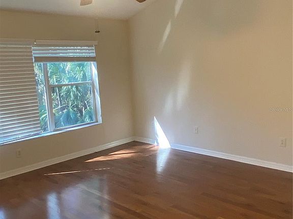 5th image of 18926 Duquesne Dr #18926