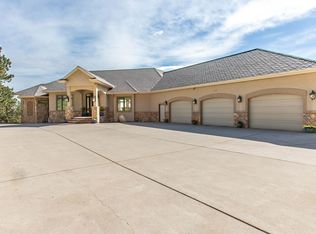 2740 Skyline Dr, Rapid City, SD 57701