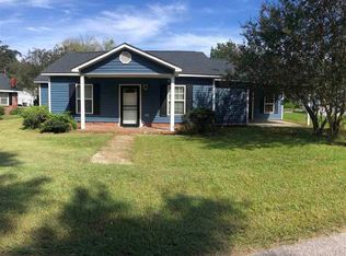 602 Old Kemper Rd, Lake View, SC 29563