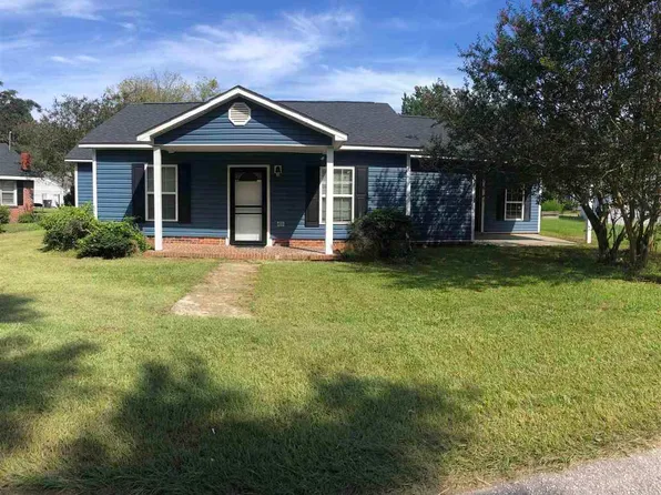 602 Old Kemper Rd, Lake View, SC 29563