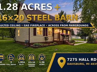 7275 Hall Rd, Davisburg, MI 48350