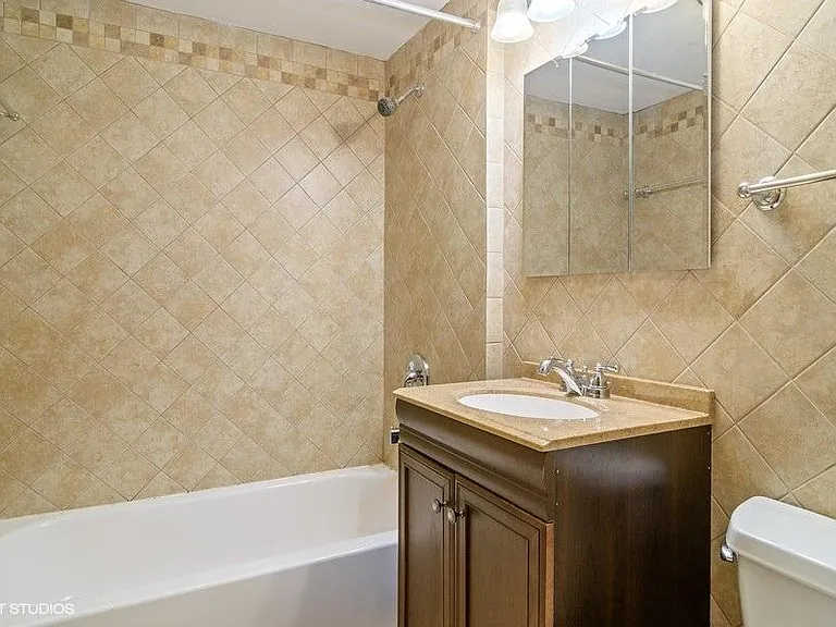 328 Wisconsin Ave #1D — Photo 26