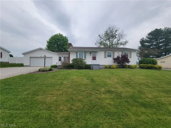 172 Airport Rd SE, Carrollton, OH 44615
