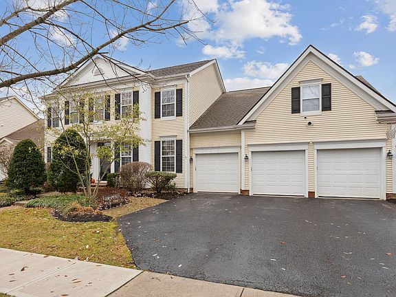 3rd image of 7365 Tumblebrook Dr