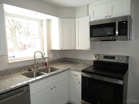 5th image of 4001 Westwood Northern Blvd