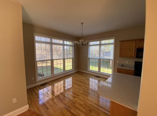 208 Summergrass Dr, Greenville, SC 29617