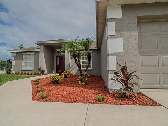 3rd image of 5876 Breakwater Dr
