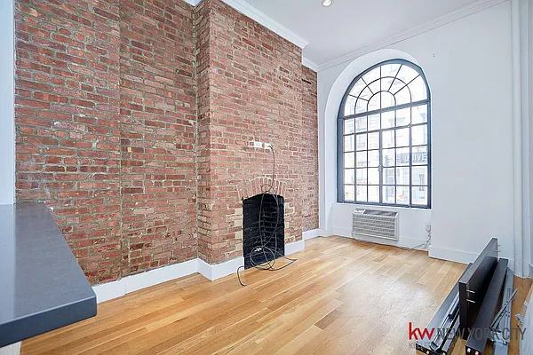Rented by Keller Williams NYC | media 28