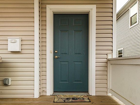 4th image of 791 Reinhard Ave