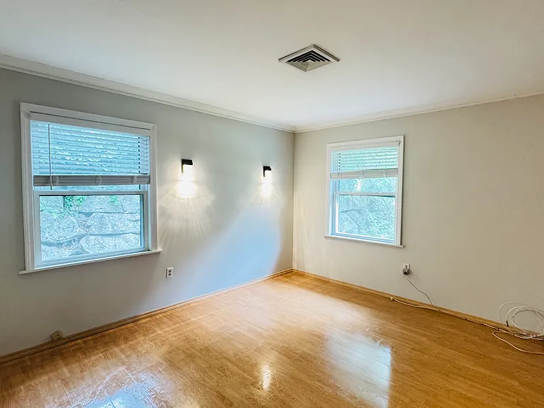 37 Goodwin Ave — Photo 22