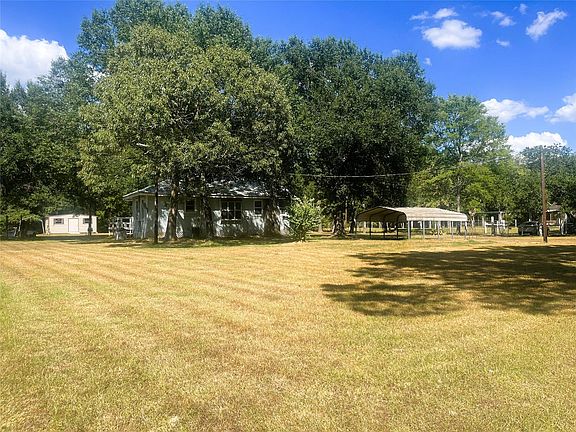 2nd image of 26465 Royal Oak Dr