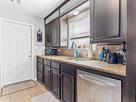 3rd image of 4009 Rice Ave