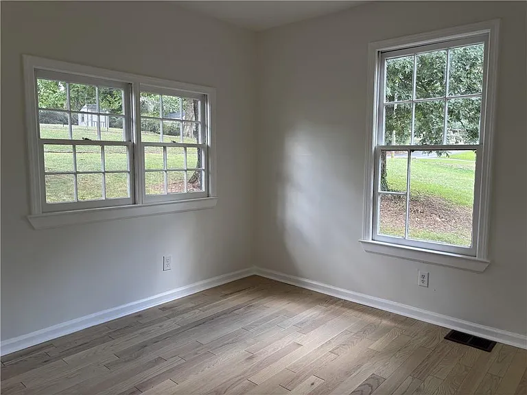 2469 Glynn Dr SE — Photo 23