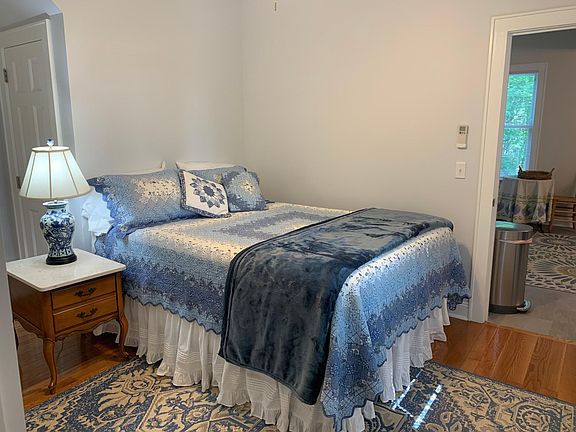 3rd image of 857 Main St #1B