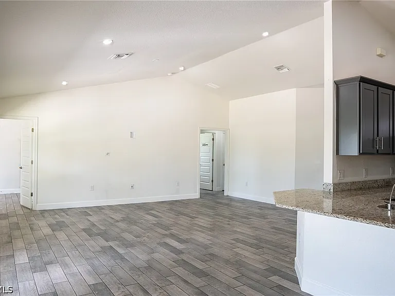 1100 Diplomat Pkwy W — Photo 12