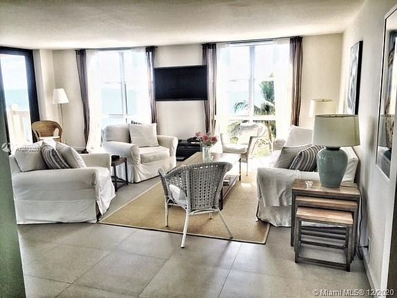 4th image of 1111 Crandon Blvd APT B408