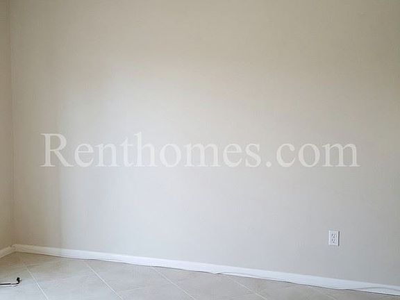 4th image of 4116 Genesee Ave