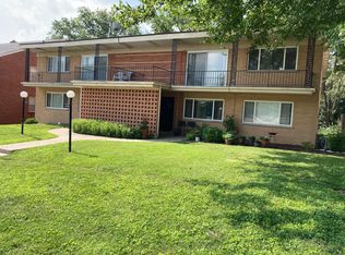 8746 Delmar Blvd, Saint Louis, MO 63124