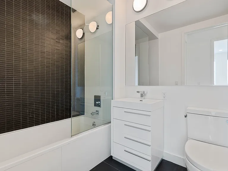 75 Ralph Ave #3E — Photo 5