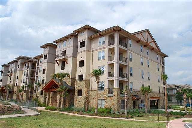 1st image of 96 Island Dr Unit 31