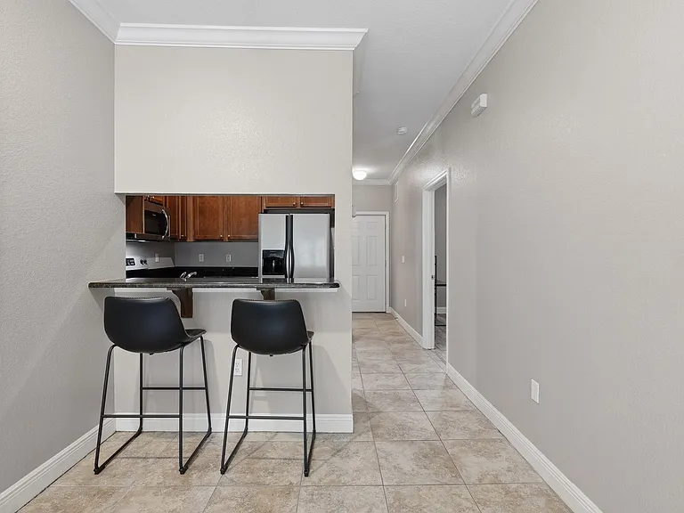 1440 NW 3rd Pl #307 — Photo 3