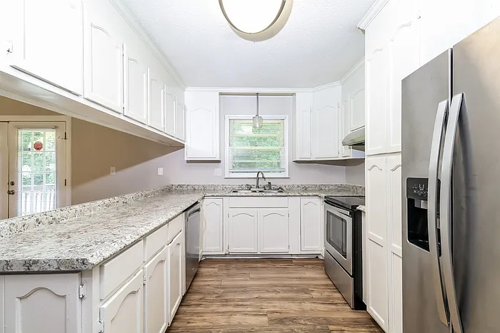 3815 Ferncliff Rd — Photo 5