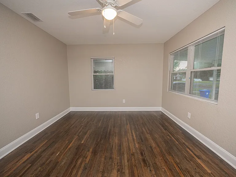 1512 E Fern Rd — Photo 33