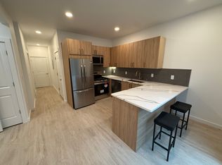229A S Washington Ave #2R, Bergenfield, NJ 07621