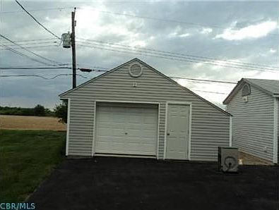 4th image of 4917 Chancellor Dr