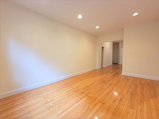 3rd image of 506 E 88th St #4T