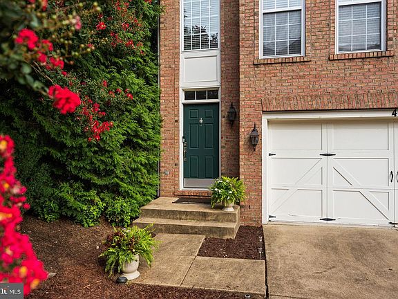 2nd image of 4607 Aspen Hill Ct