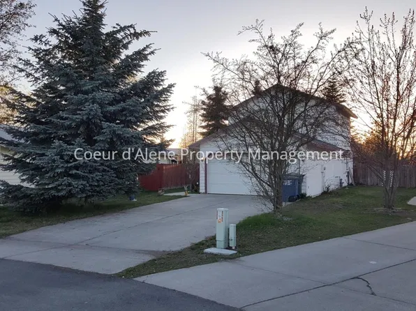 10557 N Camp Ct, Hayden Lake, ID 83835
