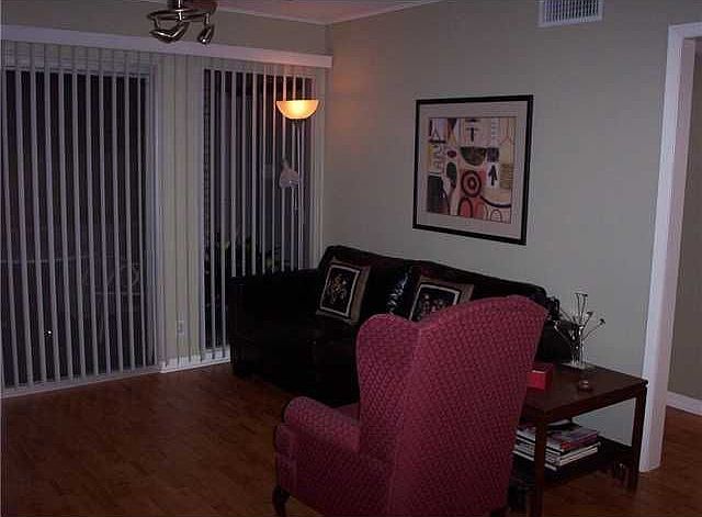 2nd image of 1304 Summit St APT 113