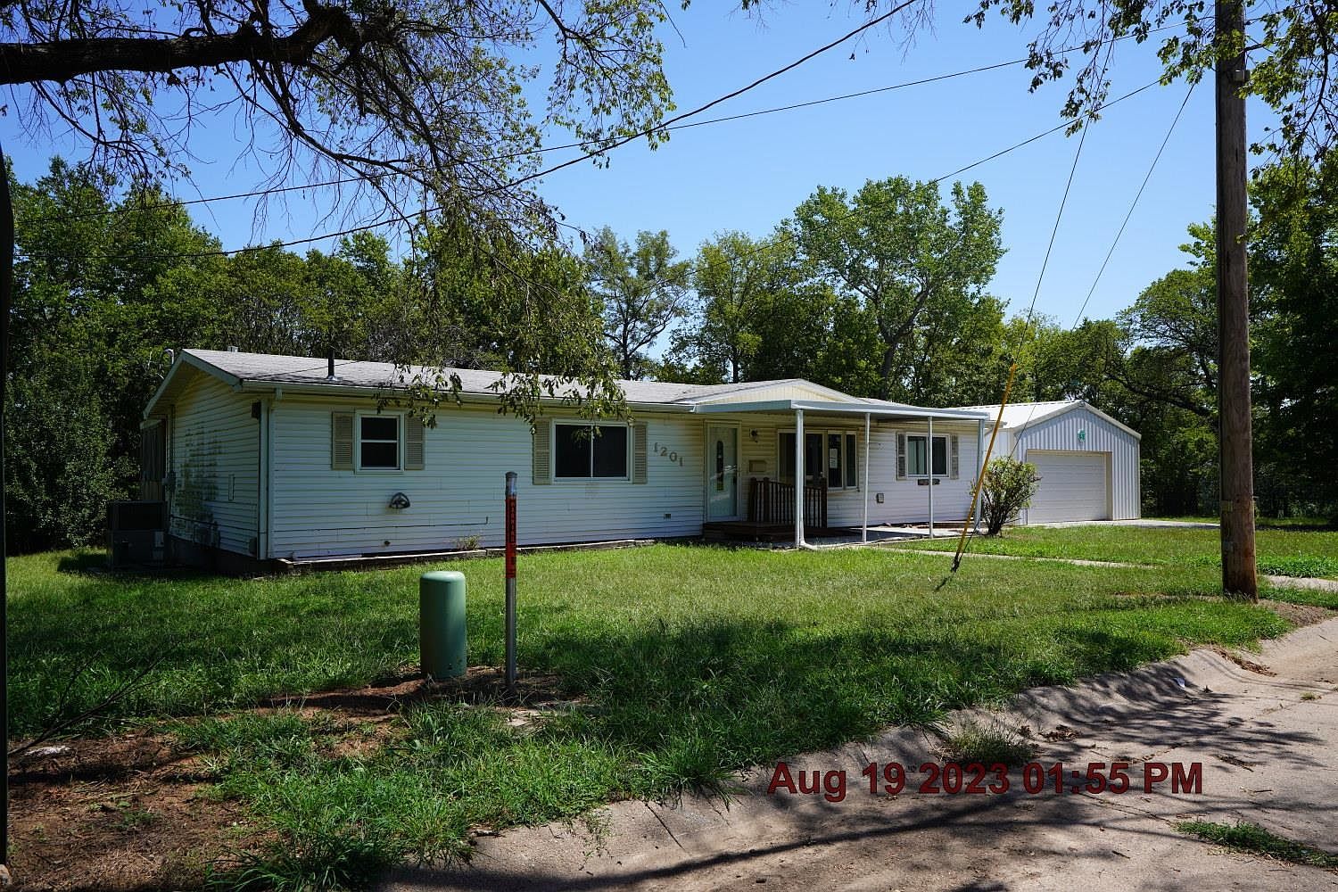 1201 S B St, Wellington, KS 67152 | Zillow