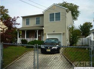 52 Bay Ave, Middletown, NJ 07748