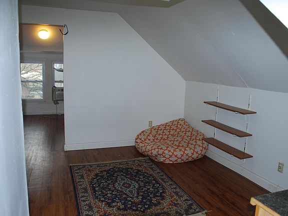 4th image of 356 E 14th Ave APT 4